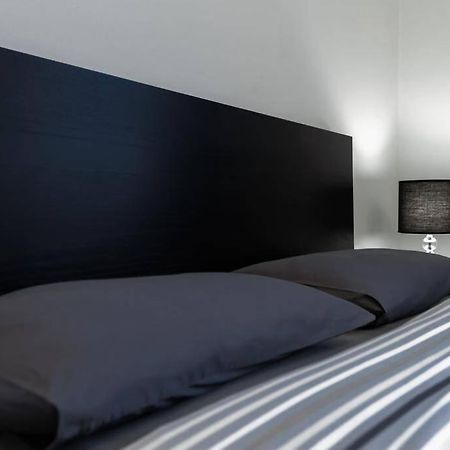 Apartamenty-Mi Crystal ワルシャワ エクステリア 写真