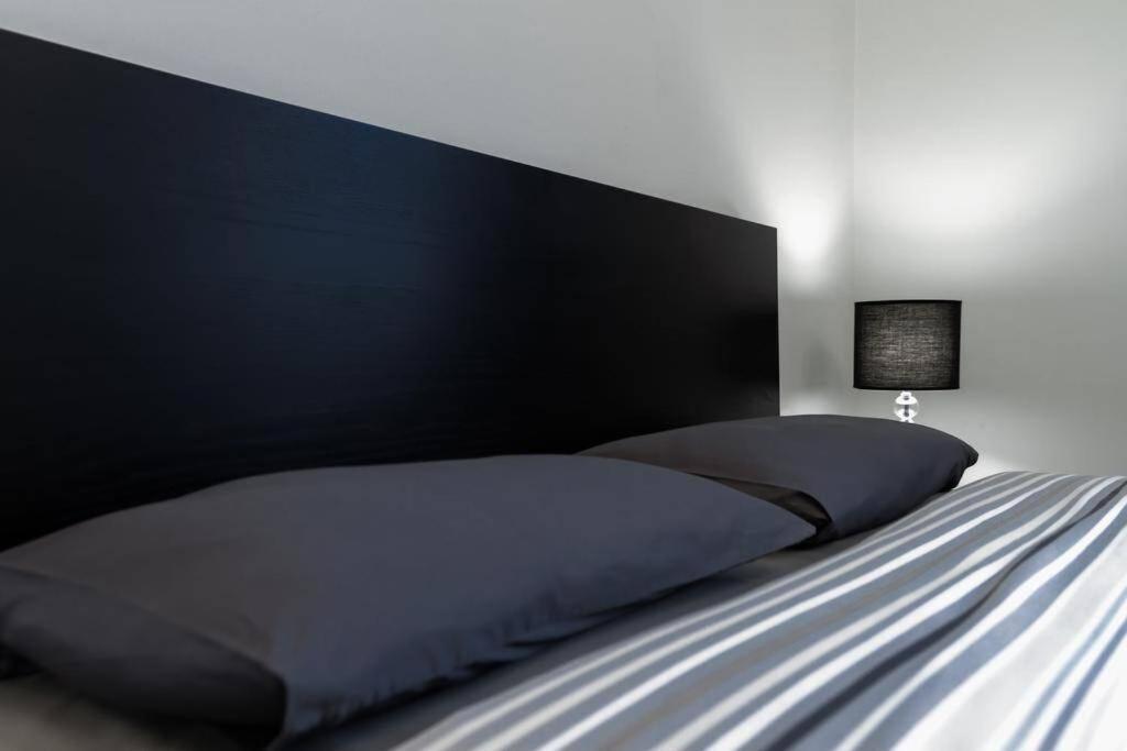 Apartamenty-Mi Crystal ワルシャワ エクステリア 写真