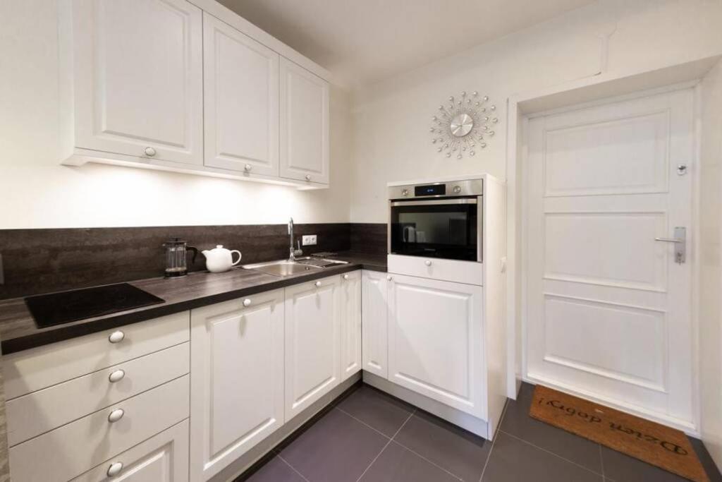 Apartamenty-Mi Crystal ワルシャワ エクステリア 写真